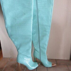 8.5 Jennifer Lee Pastel Green Croc Thigh High Boots, Chic Western Style Design
